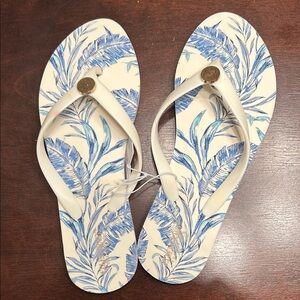 Ellen Tracy Cream Flip Flops with Blue Leaf Print